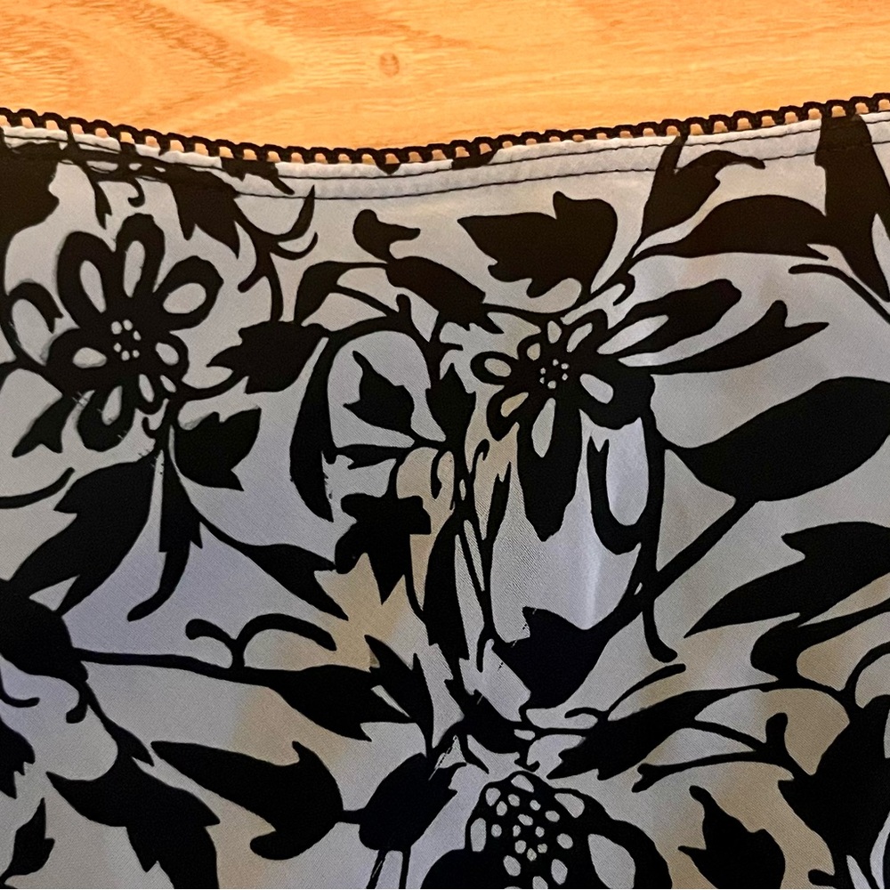 Vintage Labelle Black White Floral Handkerchief Skirt Whimsy Goth Fairycore S - Picture 9 of 16